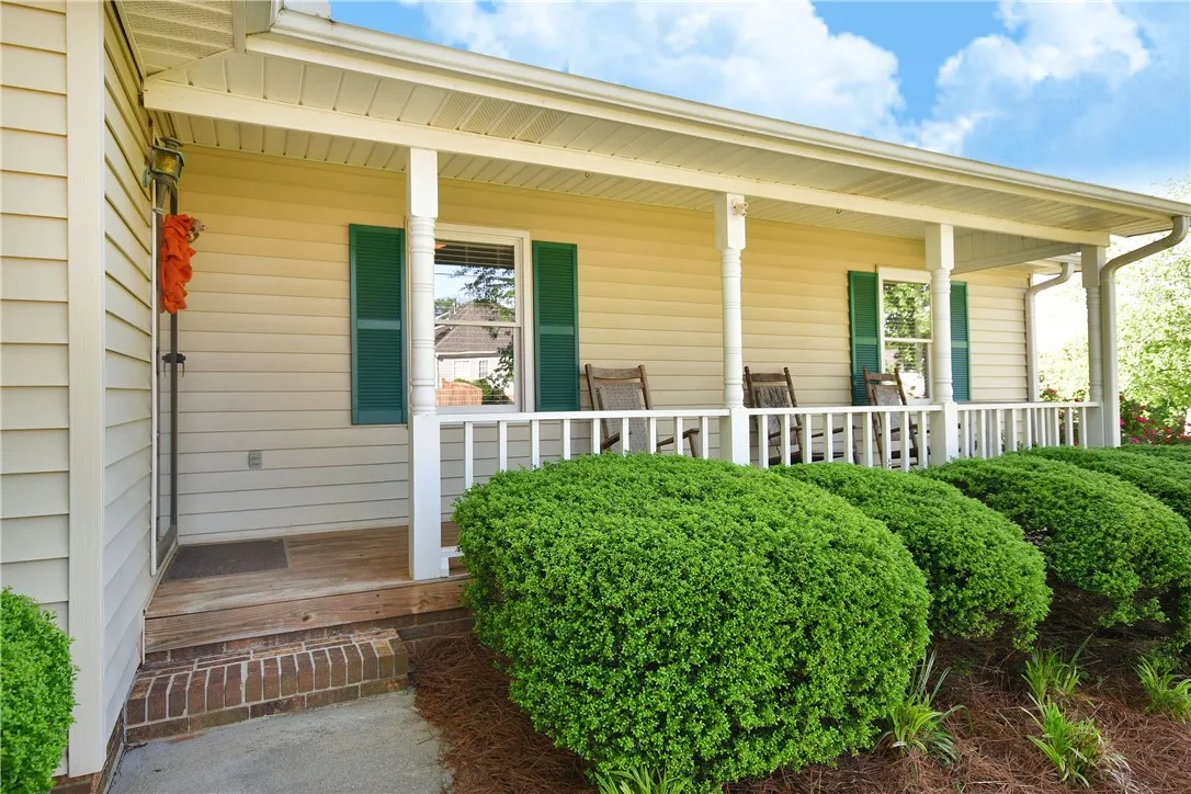 Property image 4 at 714 Meadow Ridge Road, Easley, SC 29642