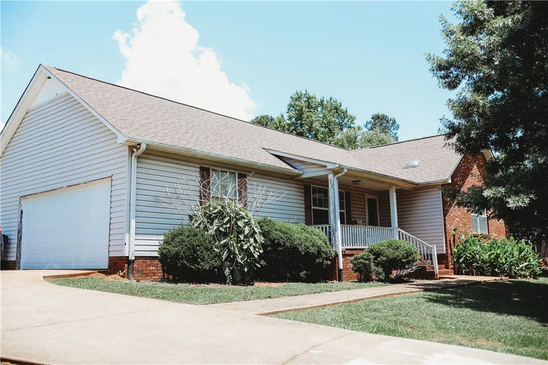 Property image 3 at 5706 Pearman Dairy Road, Anderson, SC 29625