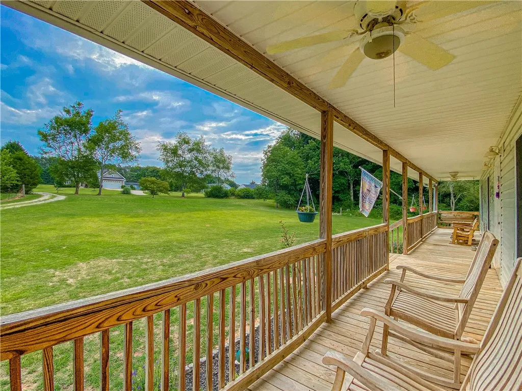 Property image 4 at 110 Oak Forest Trail, Seneca, SC 29678