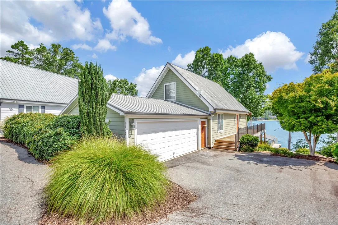 Property image 2 at 1150 Meares Drive, Seneca, SC 29672