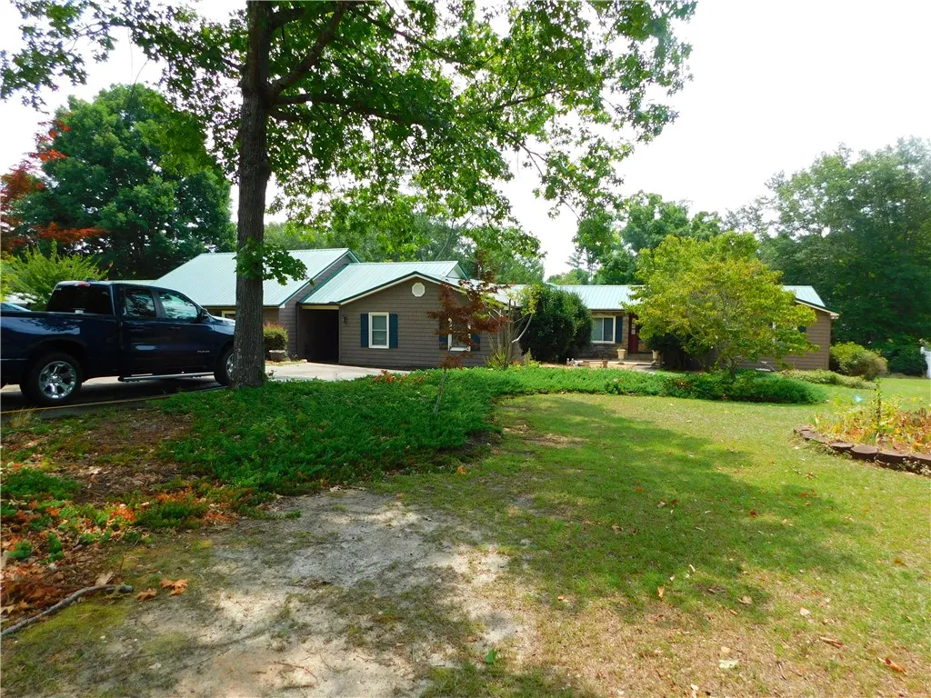 Property image 2 at 205 Sandy Shores Drive, Townville, SC 29689