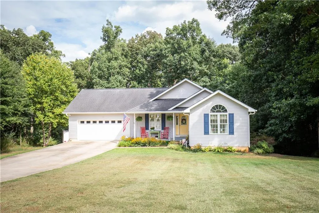 434 Arrowhead Lake Trail
