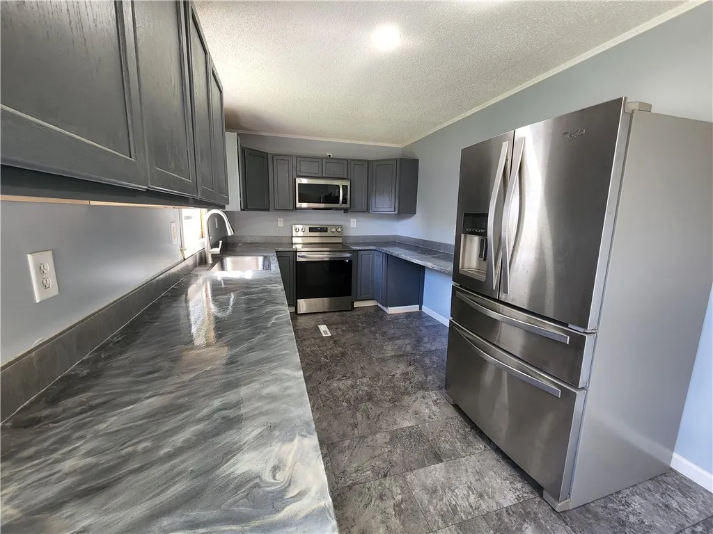 Property image 3 at 601 Springwood Drive, Seneca, SC 29672
