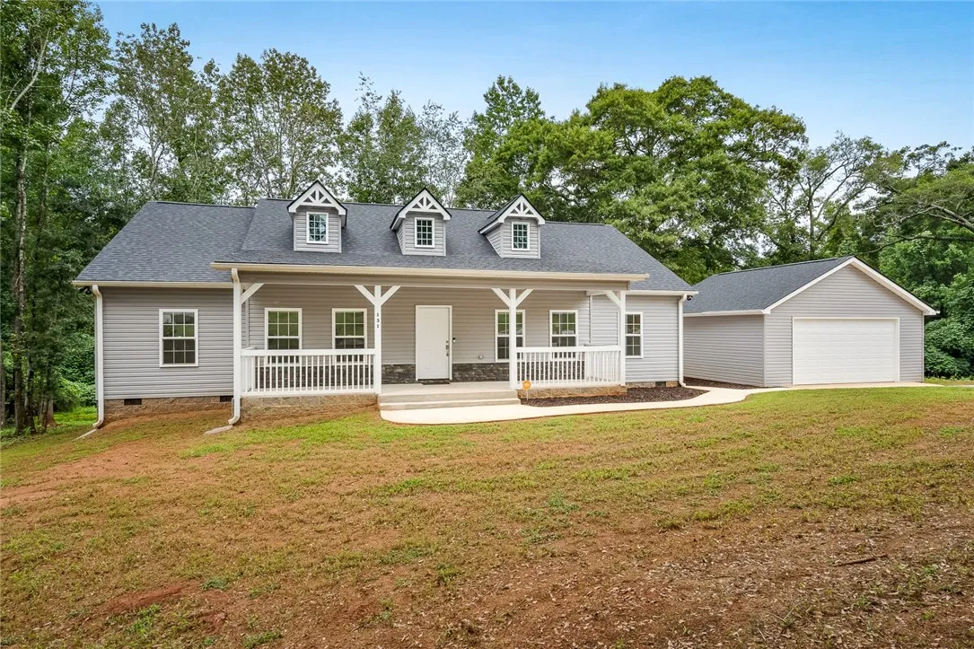 Property image 2 at 131 Boxwood Lane, Anderson, SC 29621