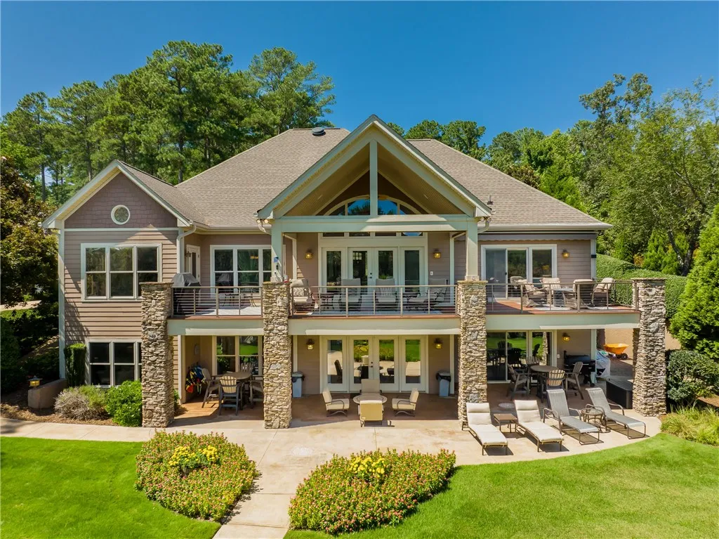 Property image 3 at 202 Pinecroft Court, Seneca, SC 29672