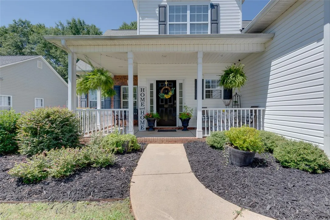 Property image 2 at 107 Hickory Run Drive, Easley, SC 29642