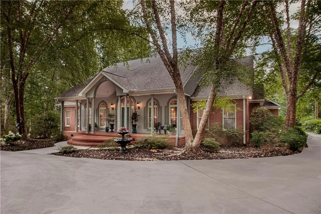 Property image 3 at 110 Cherokee Circle, Anderson, SC 29621