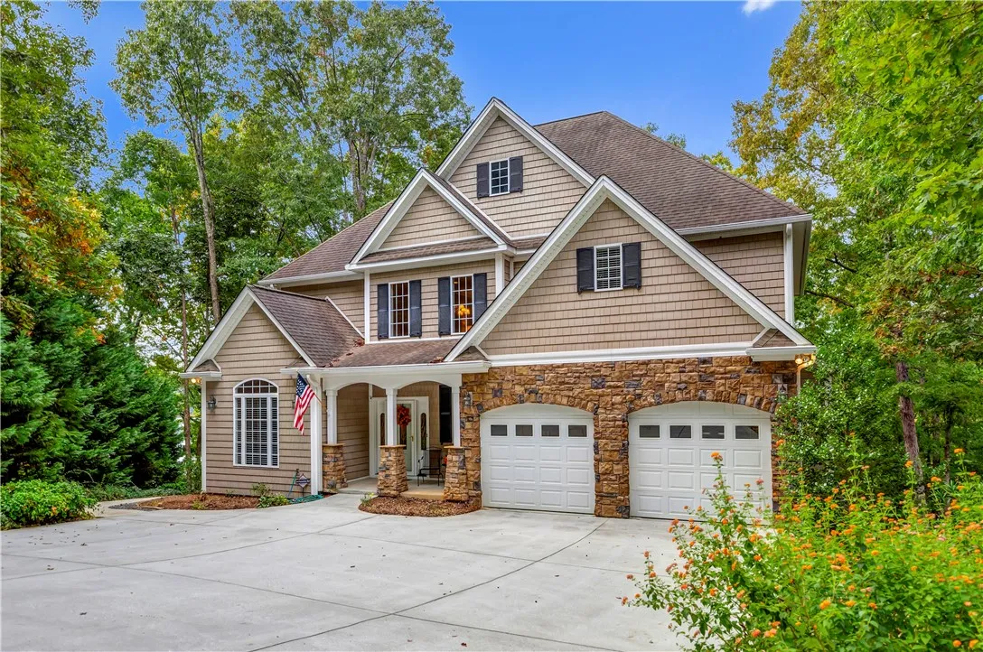 Property image 1 at 1011 Arrowhead Point, Anderson, SC 29625