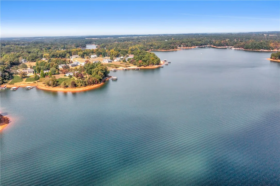 Property image 4 at 105 Chefs House Way, Townville, SC 29689