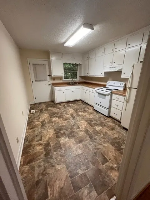 Property image 3 at 111 College Heights Boulevard, Clemson, SC 29631