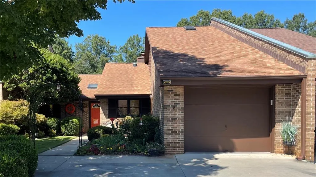 Property image 1 at 11 Birch Place, Clemson, SC 29631