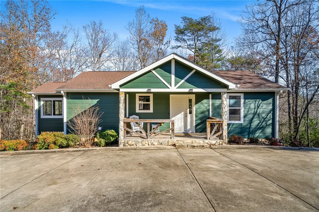 Property image 2 at 370 Woodmere Drive, Pickens, SC 29671