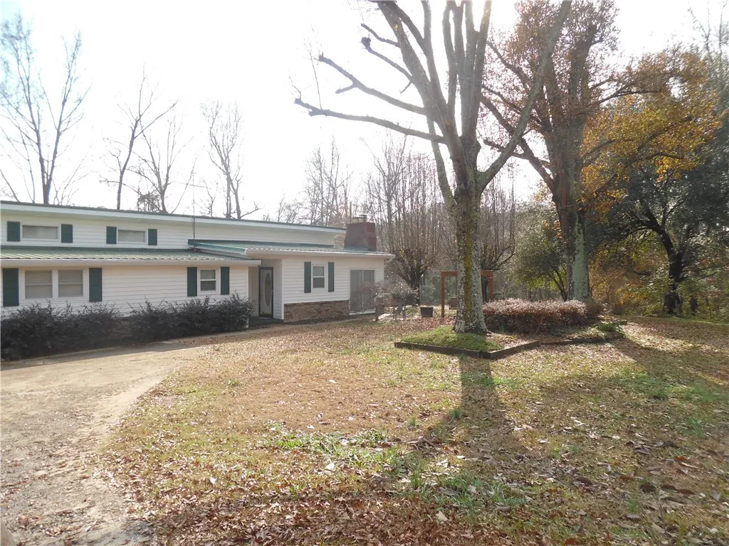2229 Hwy 243 Hwy 243 Highway