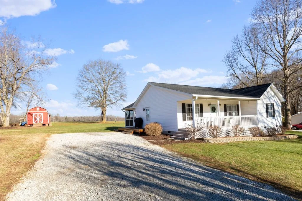 Property image 3 at 805 Sunview Drive, Seneca, SC 29678