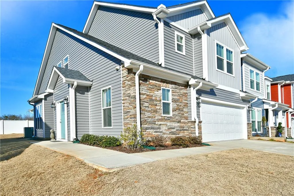 Property image 3 at 115 Pine Hollow Place, Easley, SC 29642