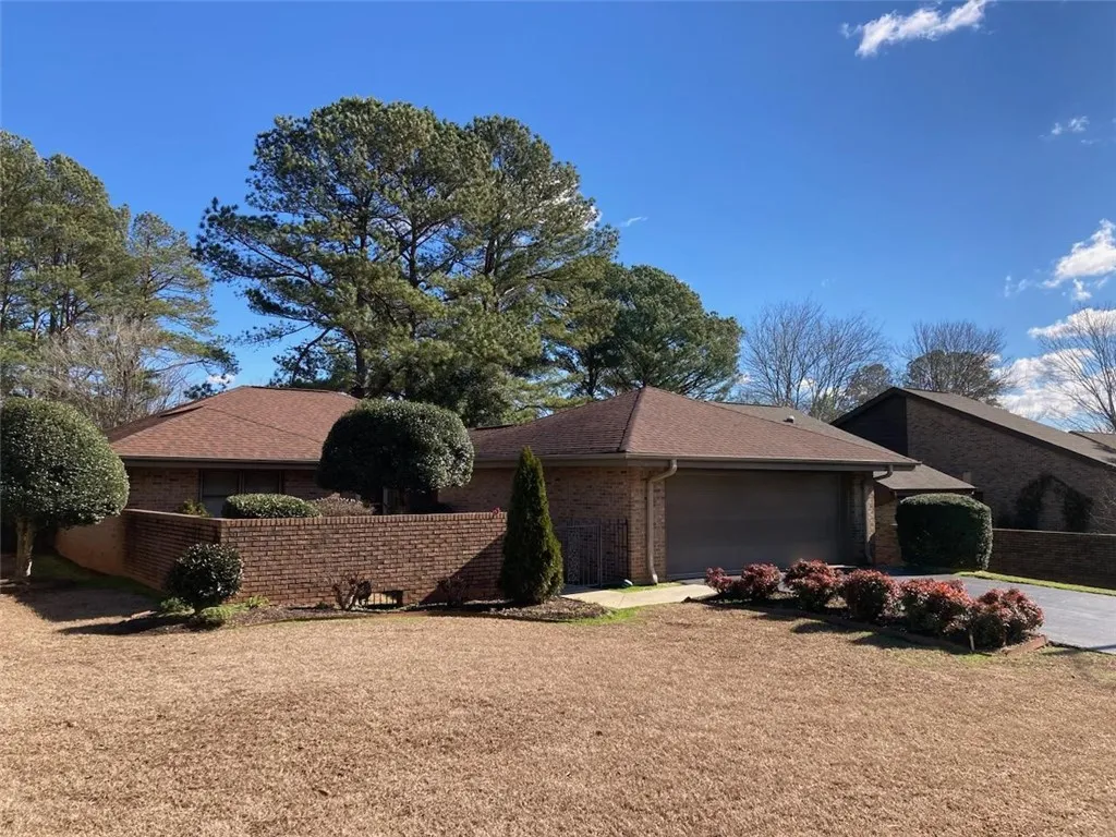 Property image 1 at 33 Hickory Way, Clemson, SC 29631
