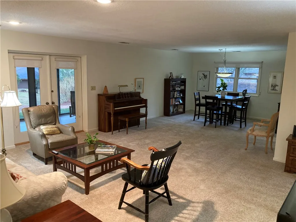 Property image 4 at 33 Hickory Way, Clemson, SC 29631