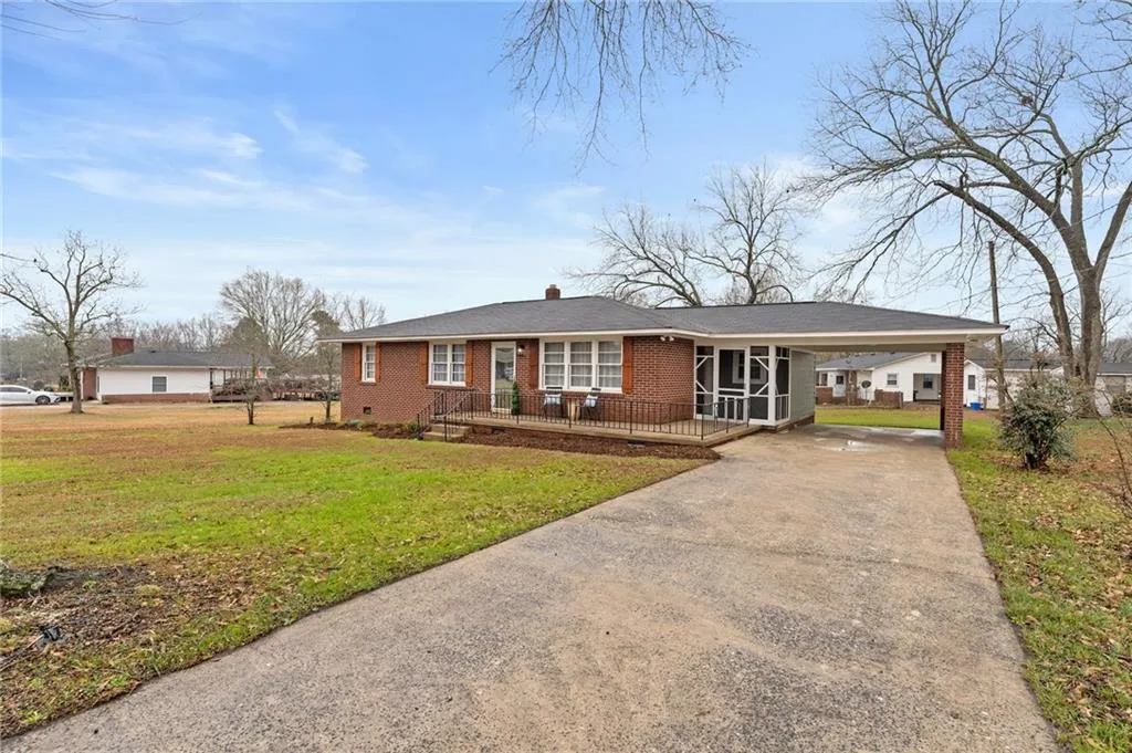 Property image 3 at 203 Forest Lane, Belton, SC 29627