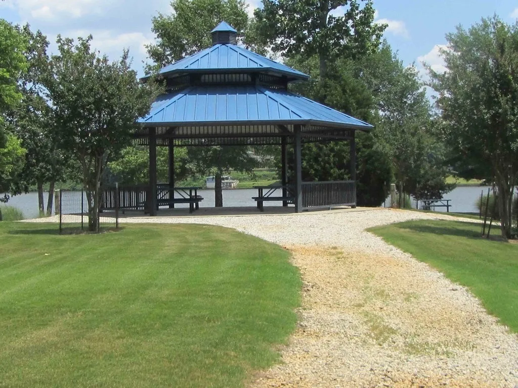 Property image 5 at 986 Eagles Harbor Drive, Hodges, SC 29653