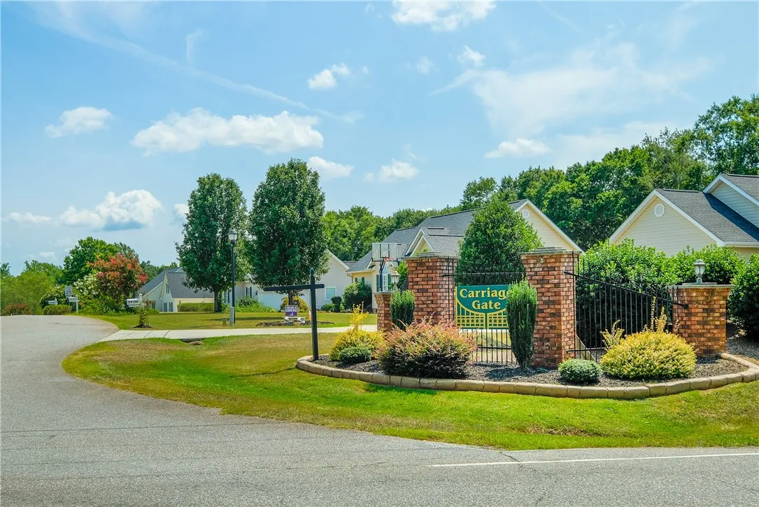 118 Landau Lane