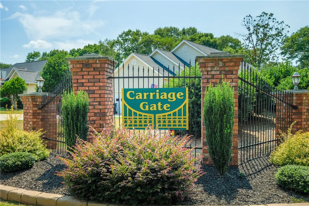 Property image 2 at 118 Landau Lane, Anderson, SC 29625