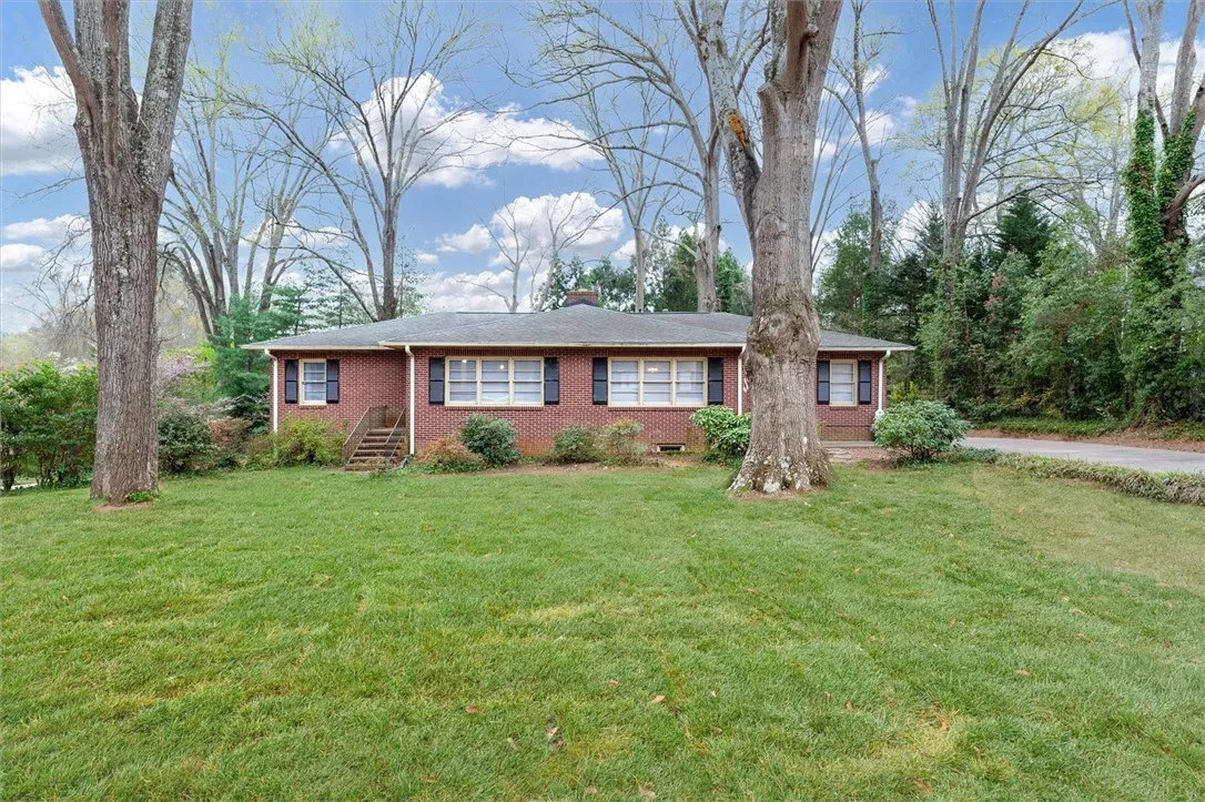 1124 Springdale Road