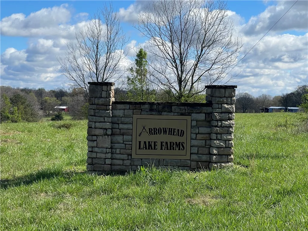 Lot 26 Arrowhead Lake Trail
