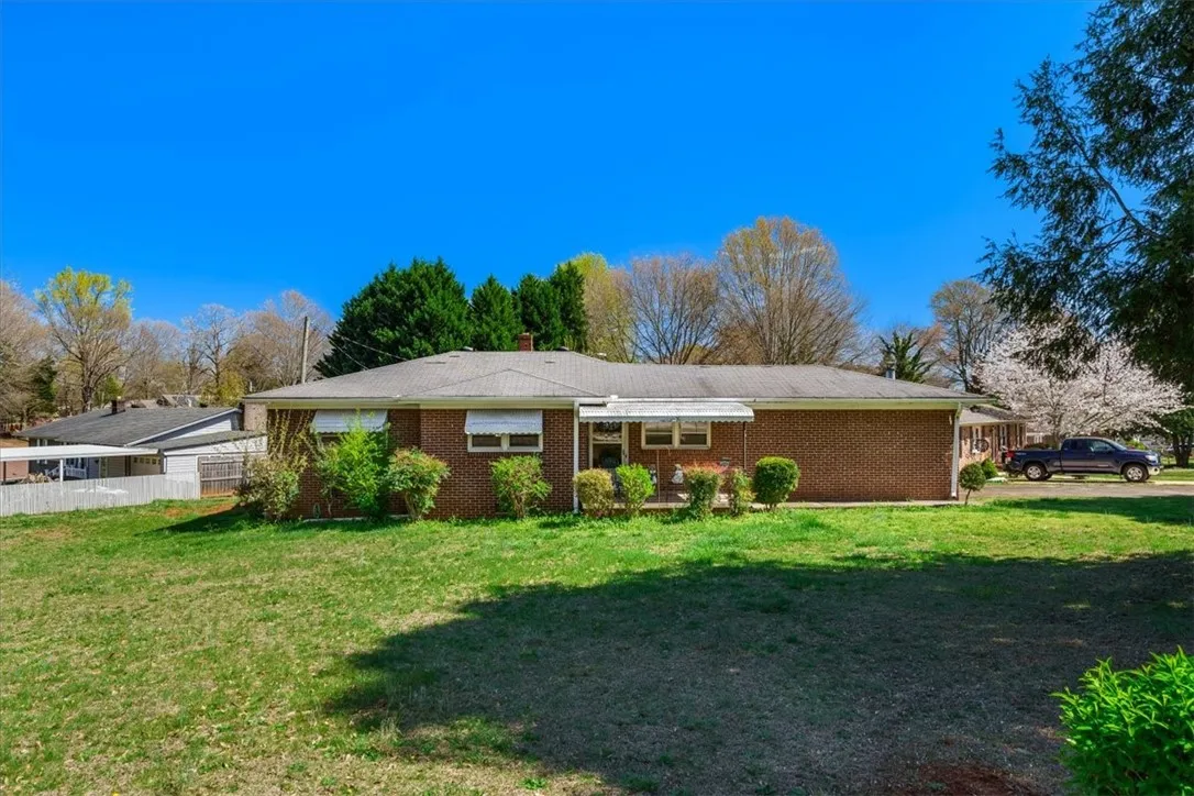 200 Orchid Drive