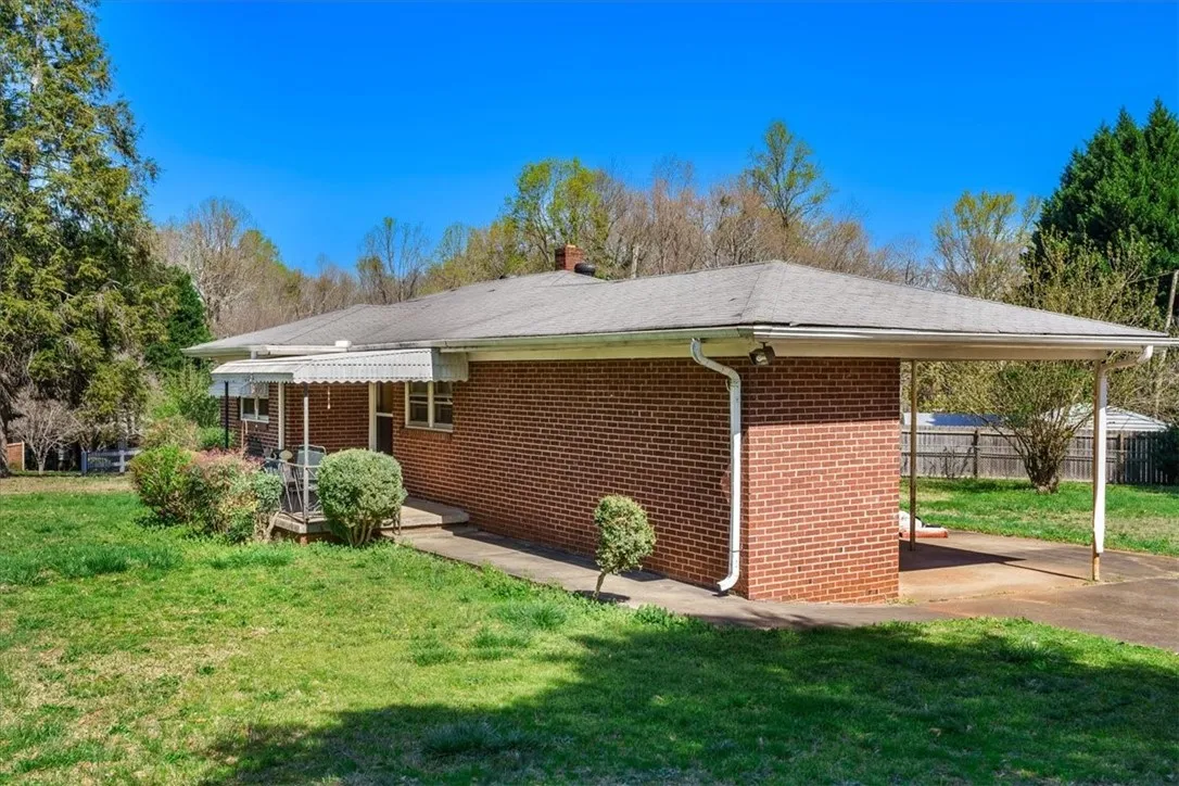 Property image 3 at 200 Orchid Drive, Greenville, SC 29617