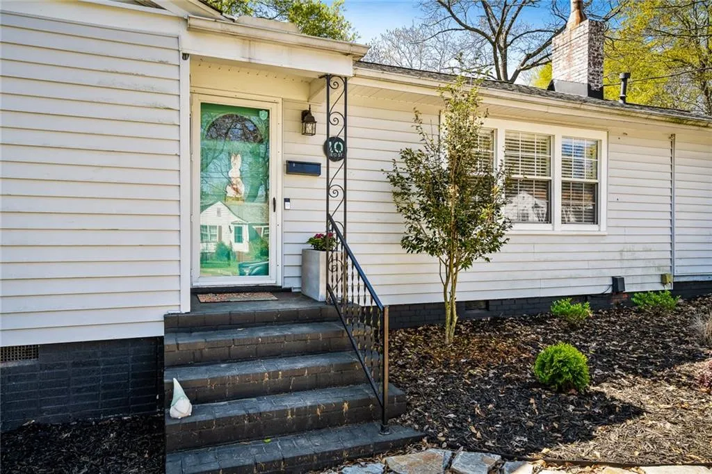 Property image 3 at 10 Reid Street, Greenville, SC 29609