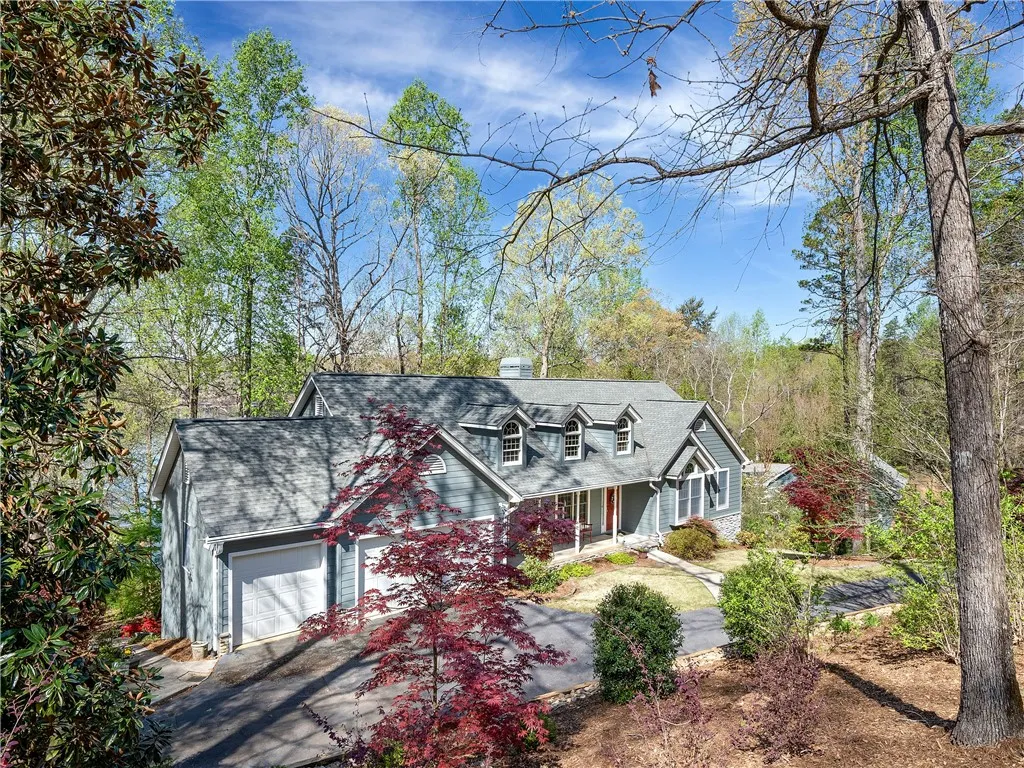 Property image 2 at 120 Sunset Bay Boulevard, Seneca, SC 29672