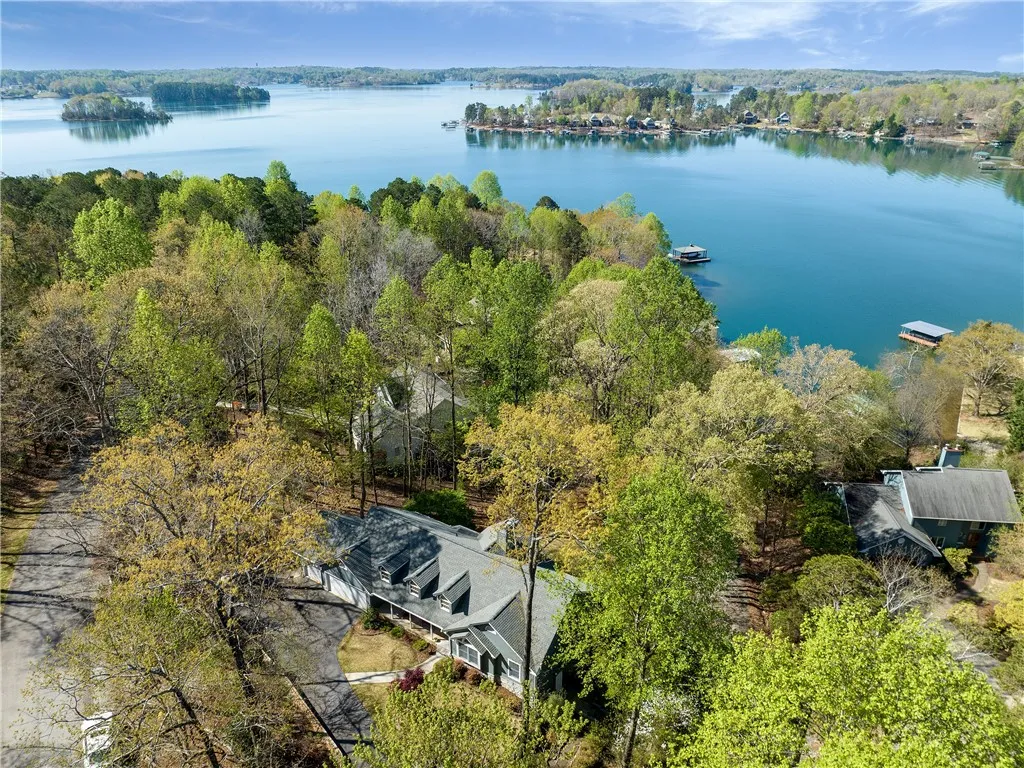 Property image 3 at 120 Sunset Bay Boulevard, Seneca, SC 29672