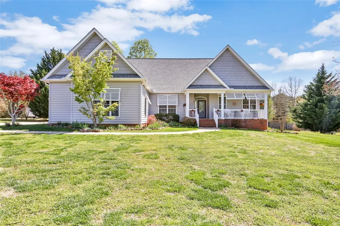 Property image 3 at 116 Falcons View Court, Walhalla, SC 29691