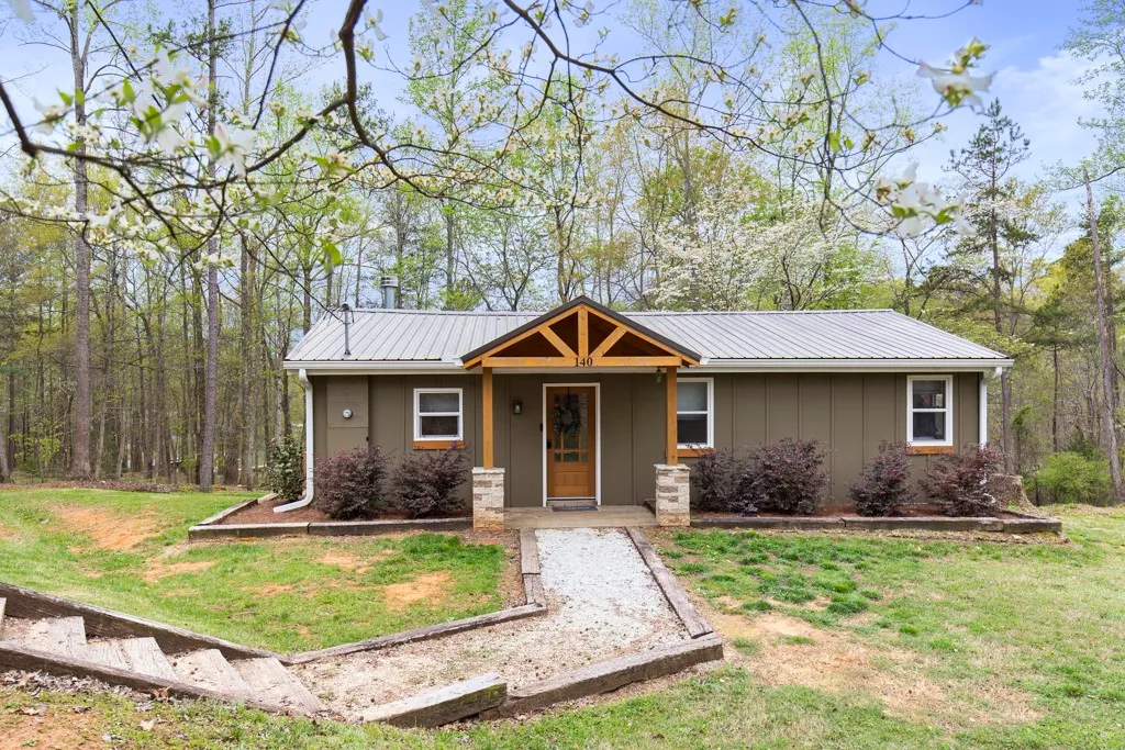 140 Dawn Cove