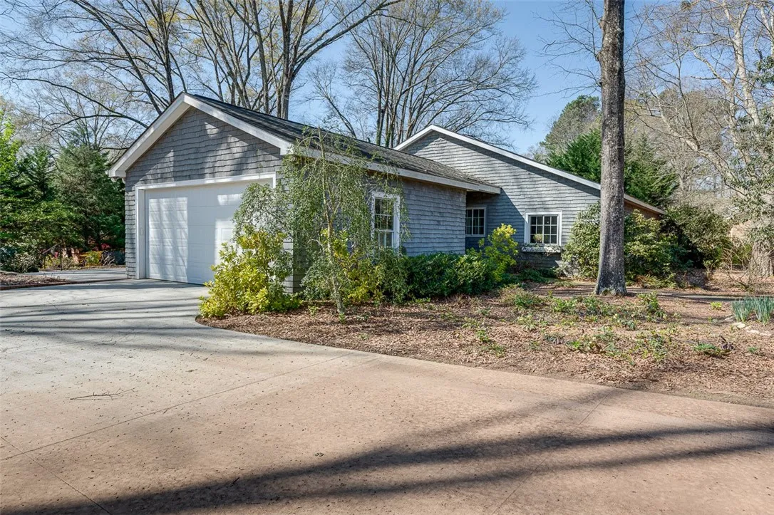 Property image 1 at 1225 Greenacres, Anderson, SC 29621