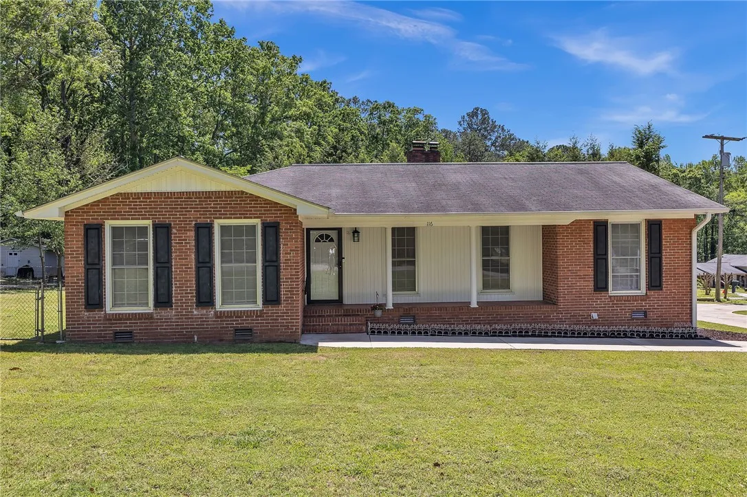 Property image 2 at 116 Dogwood Drive, Belton, SC 29627