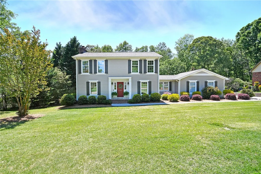204 Warrington Drive