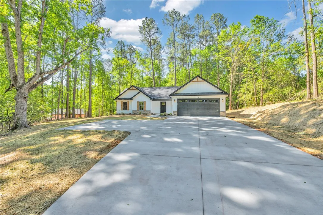 Property image 2 at 109 Chadwick Drive, Anderson, SC 29621