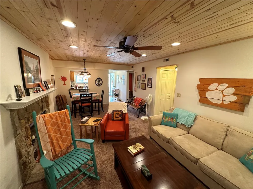 Property image 3 at 402 Northlake Drive, Anderson, SC 29625