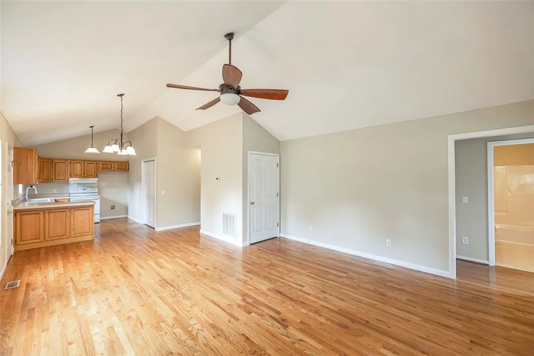 Property image 2 at 220 Lakewood Drive, Pickens, SC 29671
