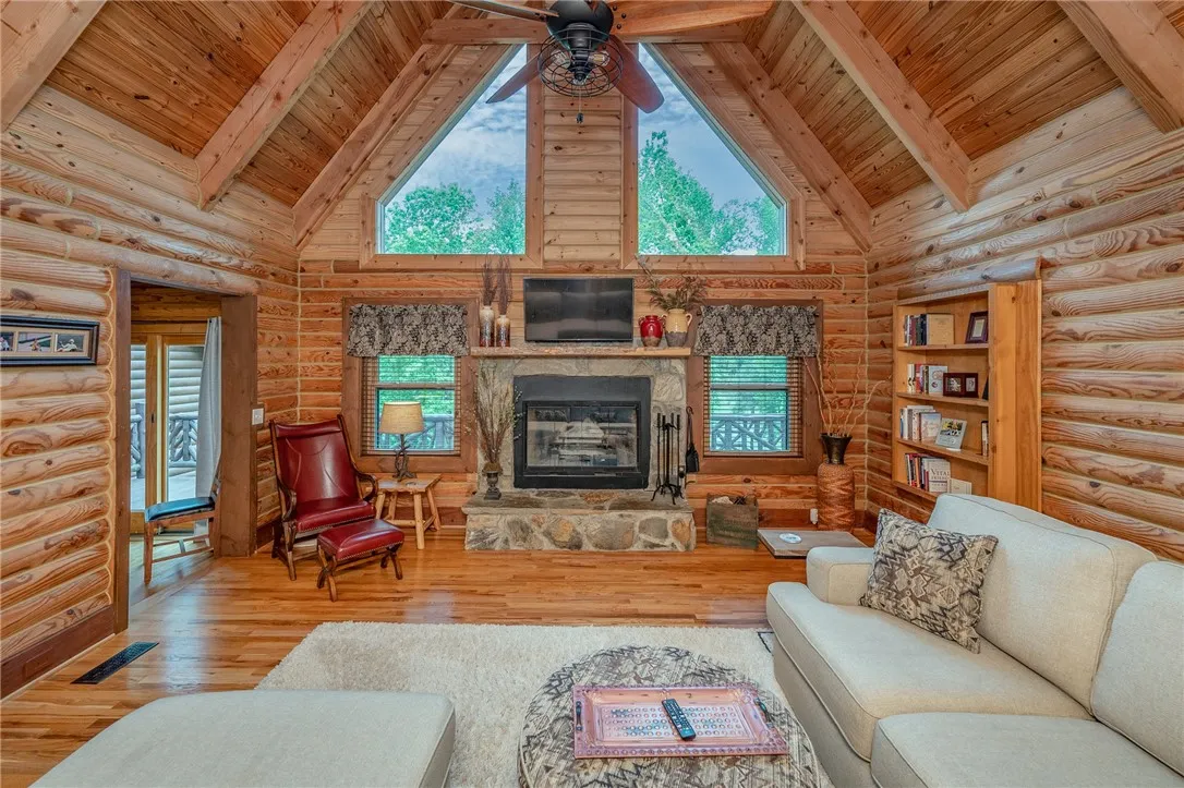 Property image 5 at 105 Woodmere Drive, Pickens, SC 29671