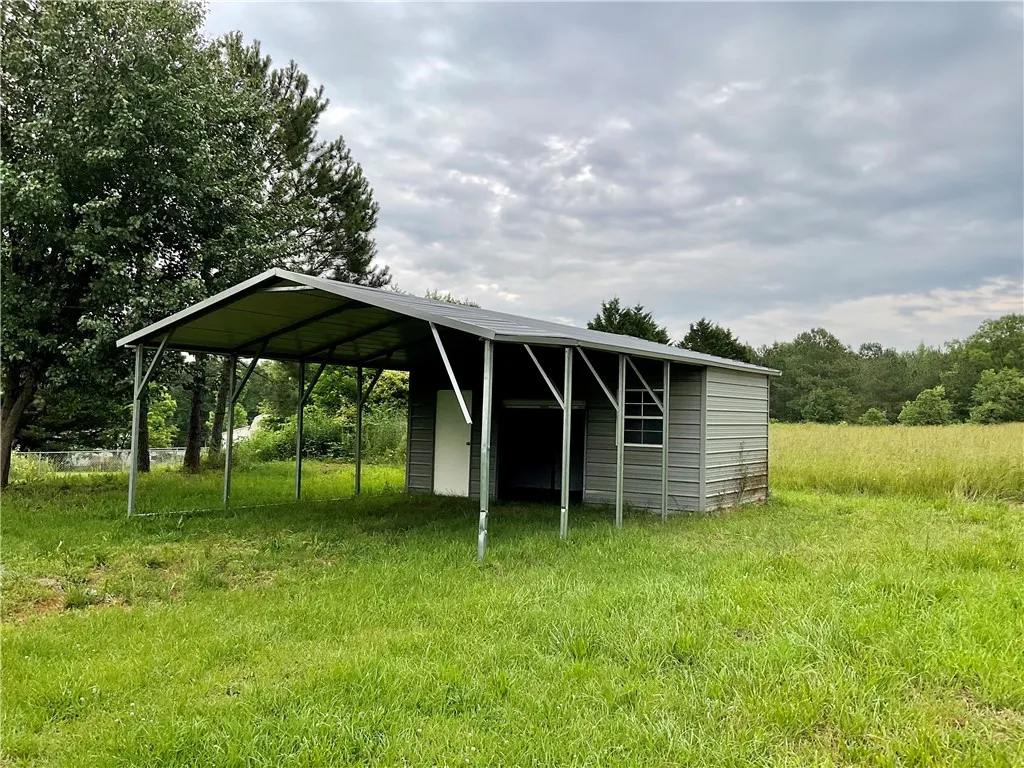 Property image 2 at 981 Dogwood Lane, Townville, SC 29689