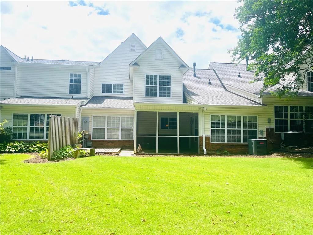 Property image 4 at 416 Windbrooke Circle, Greenville, SC 29615