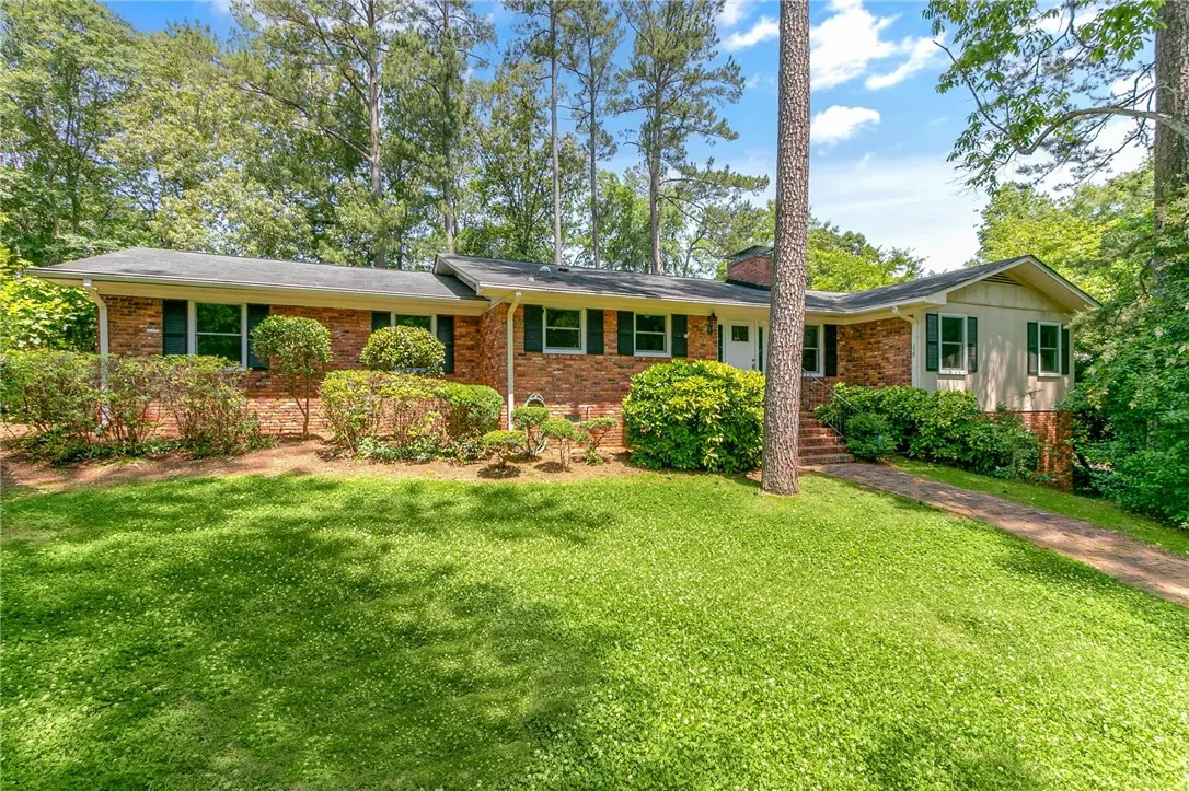 111 Brookwood Drive