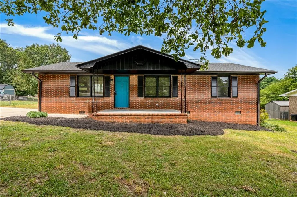 Property image 2 at 207 Range View Road, Anderson, SC 29626