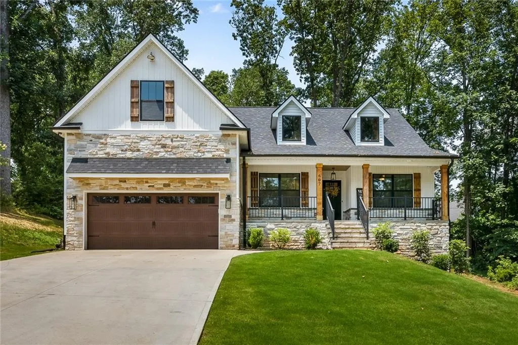 Property image 2 at 607 Robin Hood Lane, Anderson, SC 29621
