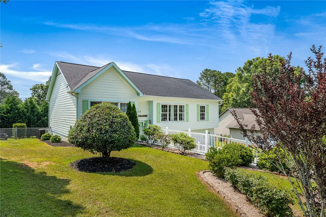 Property image 3 at 117 Laurelwood Drive, Anderson, SC 29621