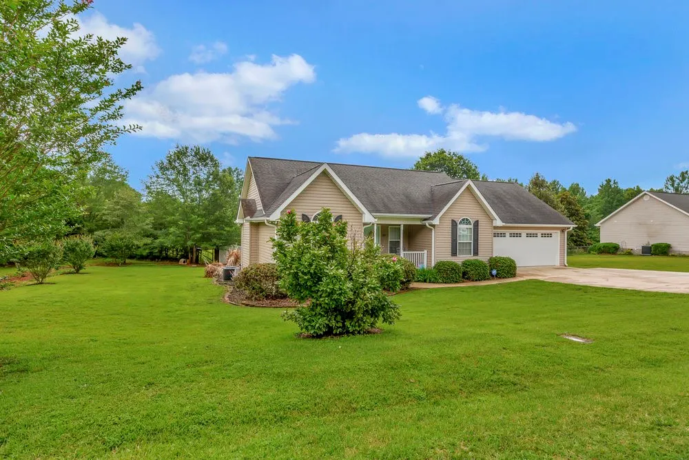 Property image 3 at 201 Green Tree Trail, Westminster, SC 29693