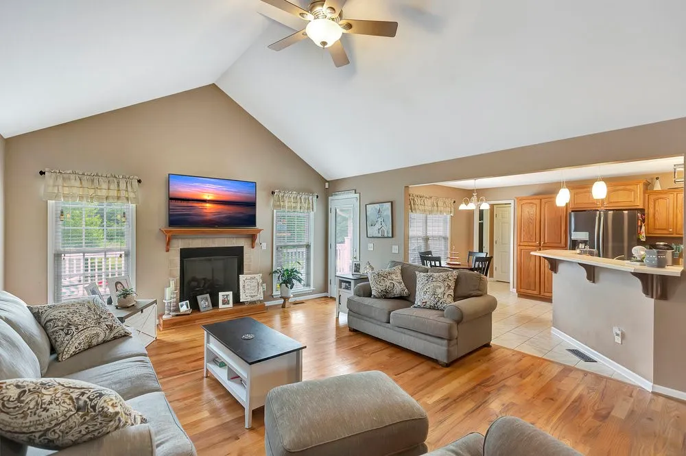 Property image 5 at 201 Green Tree Trail, Westminster, SC 29693