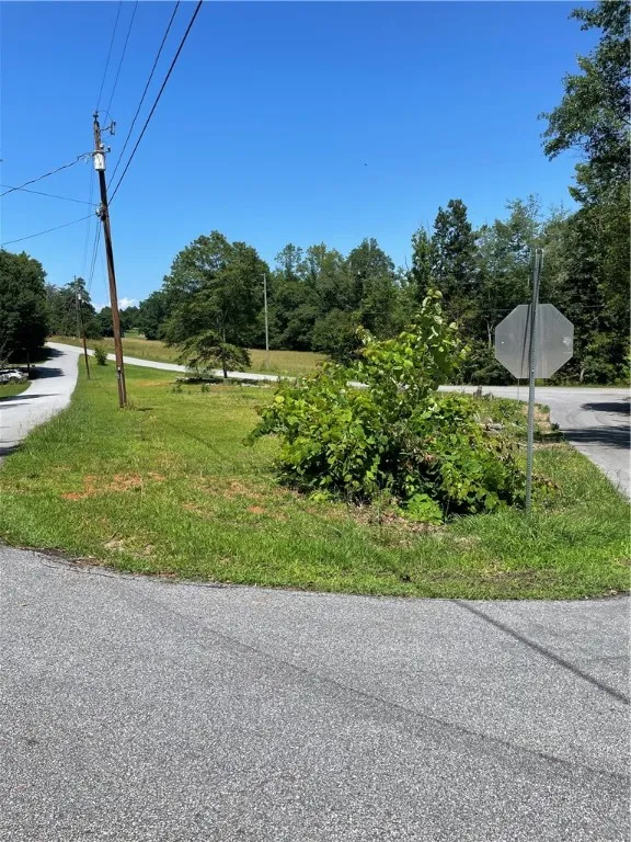 Property image 4 at 130 Pikes Lane, Anderson, SC 29626